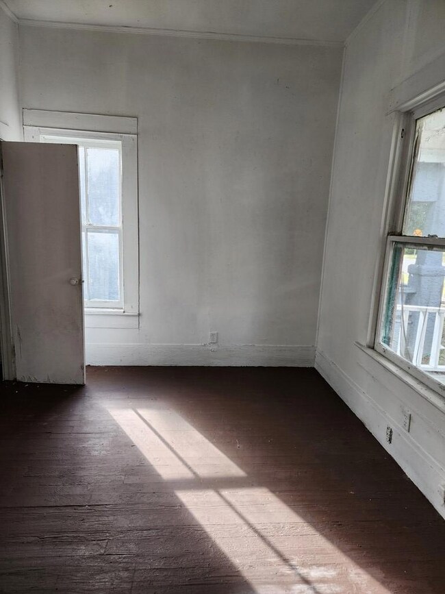 714 W Altamaha St, Fitzgerald, GA 31750 - photo 7