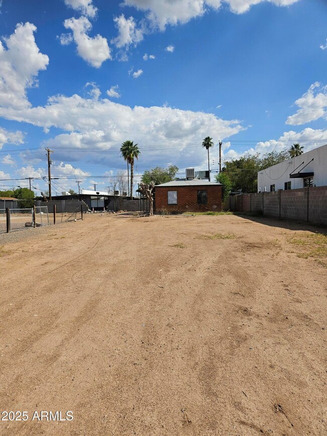2011 W Ocotillo Rd, Phoenix, AZ 85015 - photo 5