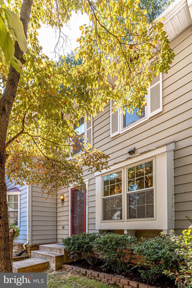 10285 Quiet Pond Terrace, Burke, VA 22015 - photo 3