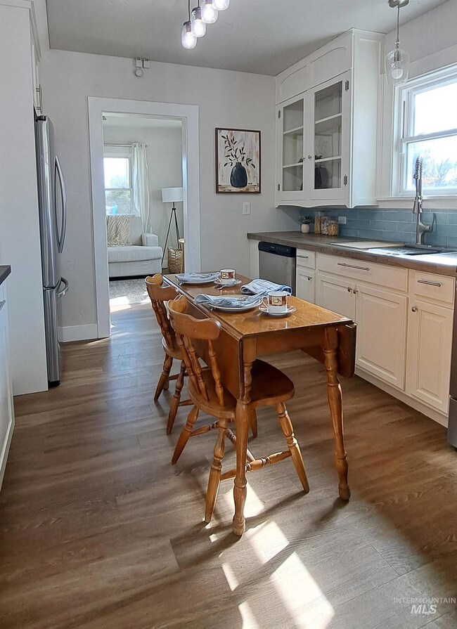 724 S Chestnut St, Nampa, ID 83686 - photo 6