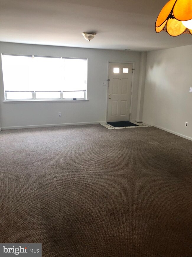 8015 Moro St, Philadelphia, PA 19136 - photo 6