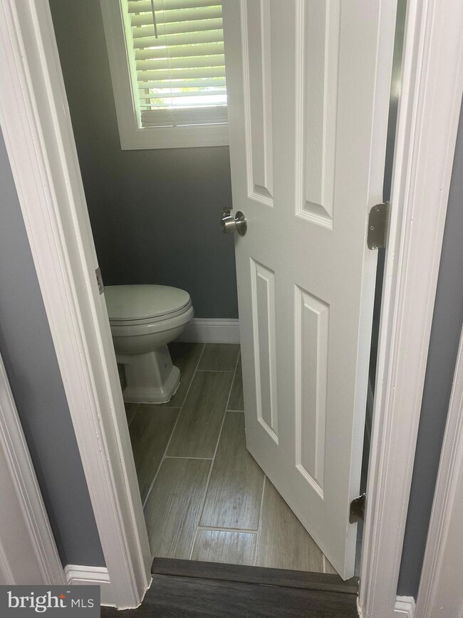 9500 Mazzoni Ave, Lanham, MD 20706 - photo 3