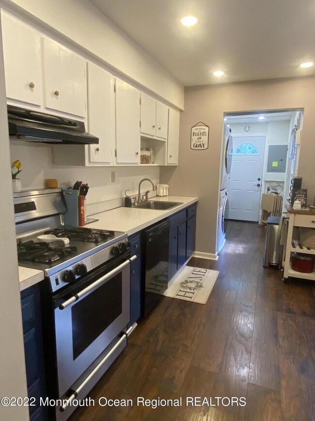 2D3E483E-1937-4E7E-80C0-D9E8E3ADA255