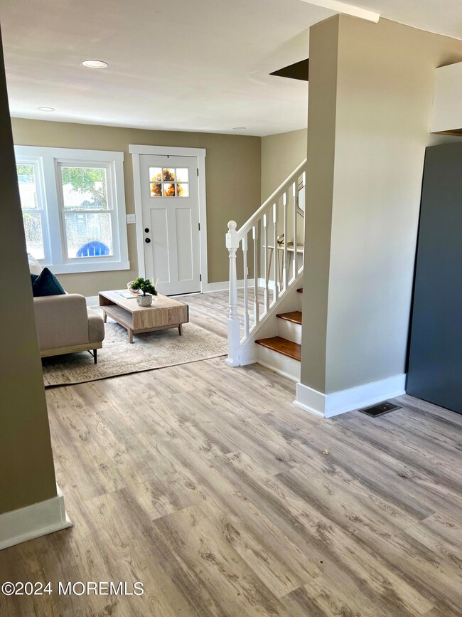 860 Woodmere Dr, Keyport, NJ 07735 - photo 2