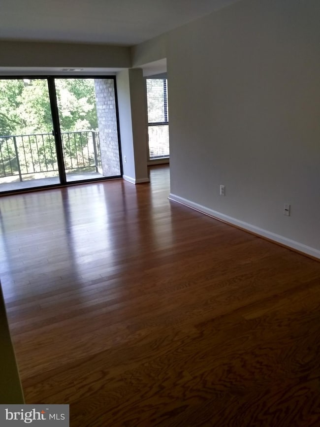 2054 Royal Fern Ct unit 22B, Reston, VA 20191 - photo 5