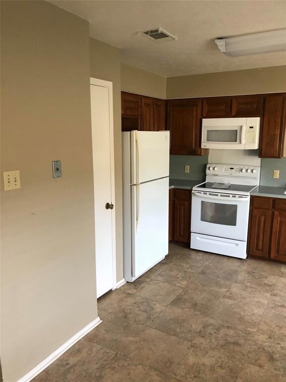 3010 Shady Knoll Ln, Bedford, TX 76021 - photo 6