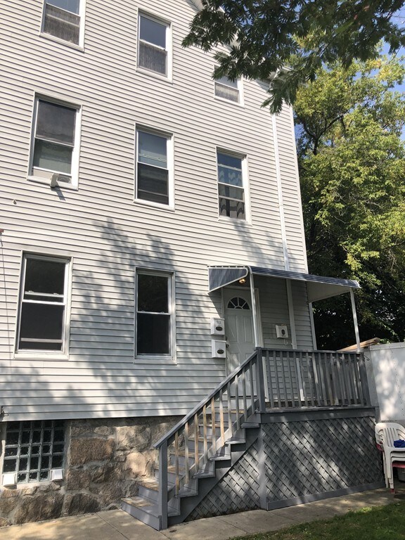 252 Grinnell St unit 1, Fall River, MA 02721 - photo 4