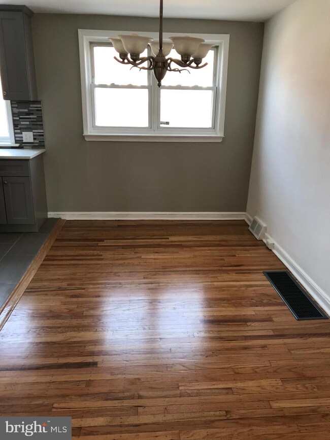 8655 Fayette St, Philadelphia, PA 19150 - photo 6