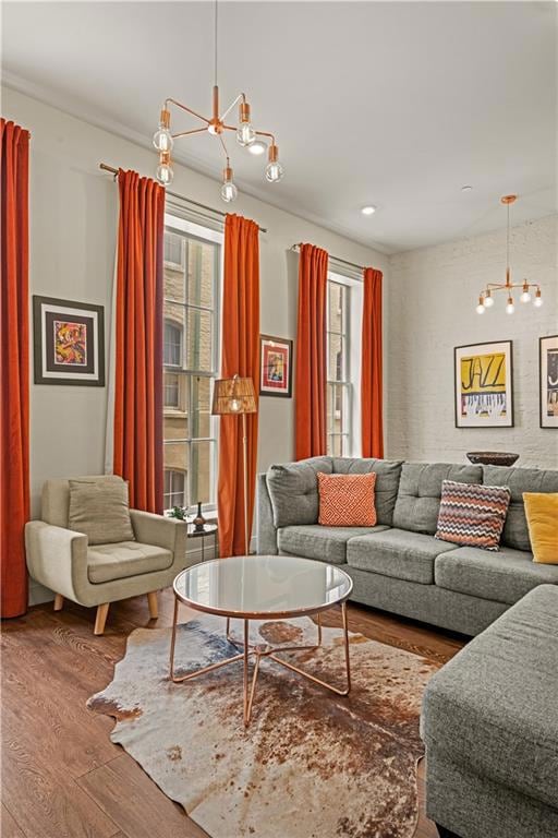 Living Room Dining/Bright and Light