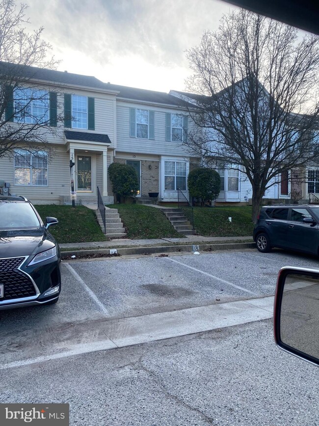 13 Kimberlys Ct, Windsor Mill, MD 21244 - photo 3