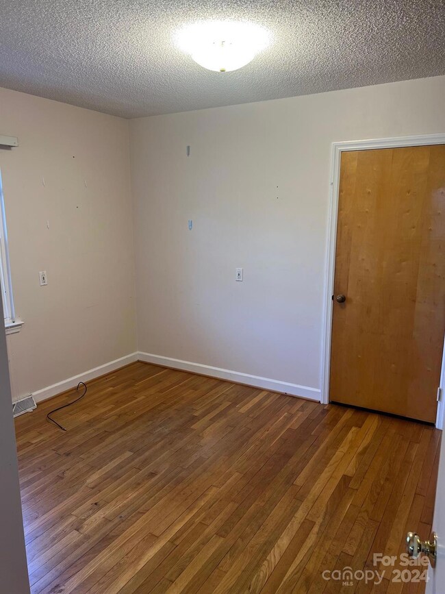 448 Ostwalt Amity Rd, Troutman, NC 28166 - photo 7