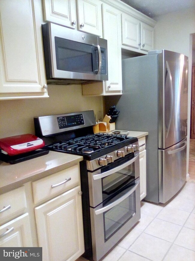 657 Burtons Cove Way unit 8, Annapolis, MD 21401 - photo 5