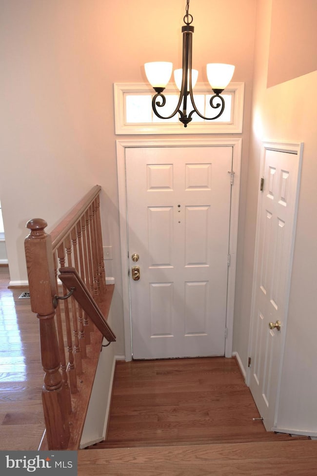 3701 Mazewood Ln, Fairfax, VA 22033 - photo 5