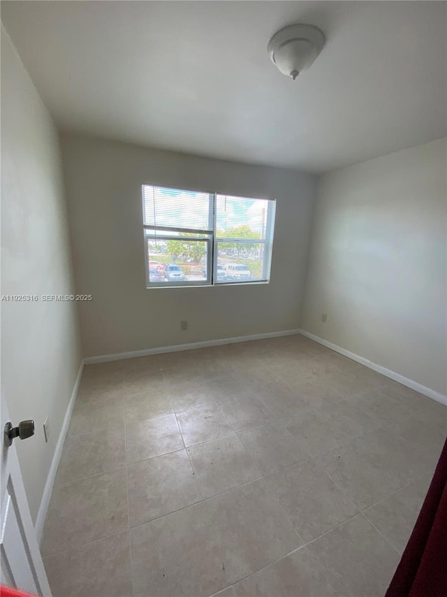 14250 NW 22nd Ave unit 4, Opa Locka, FL 33054 - photo 7