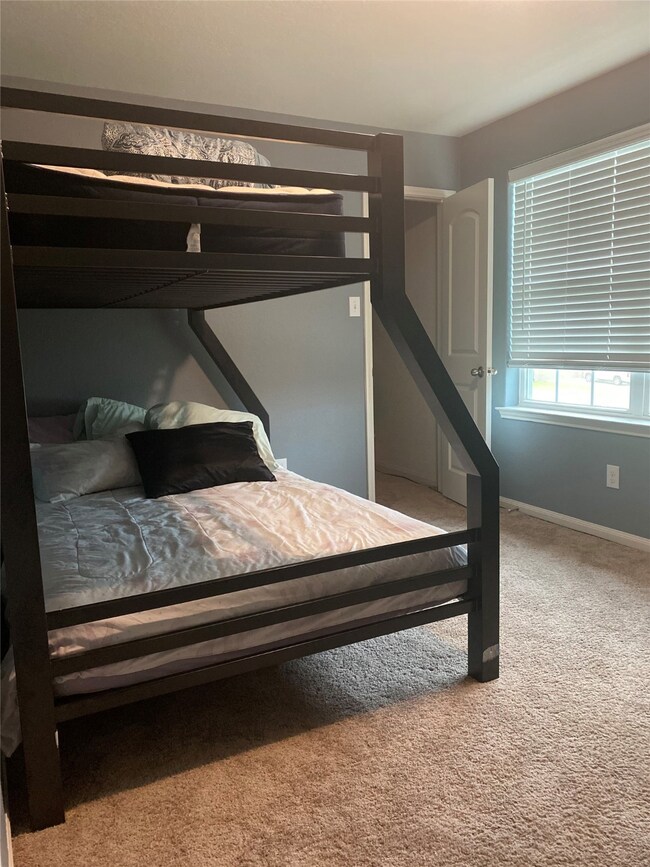 10814 Spring Brook Pass Dr, Humble, TX 77396 - photo 7