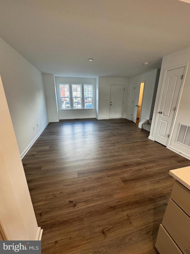 21 Scrub Pine Ct, Bunker Hill, WV 25413 - photo 5