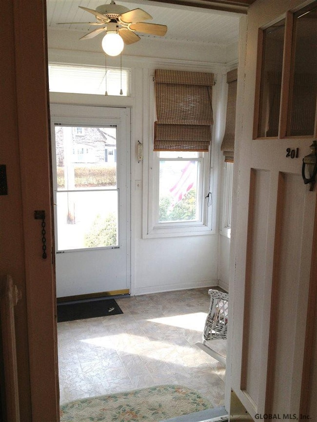 201 Whitehall Rd, Albany, NY 12209 - photo 4