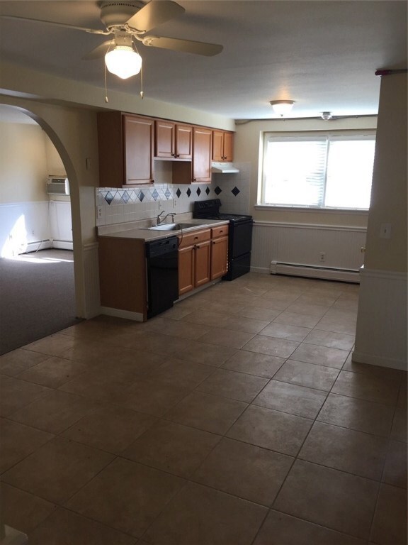 29 Woodbine St unit A3, Pawtucket, RI 02860 - photo 2