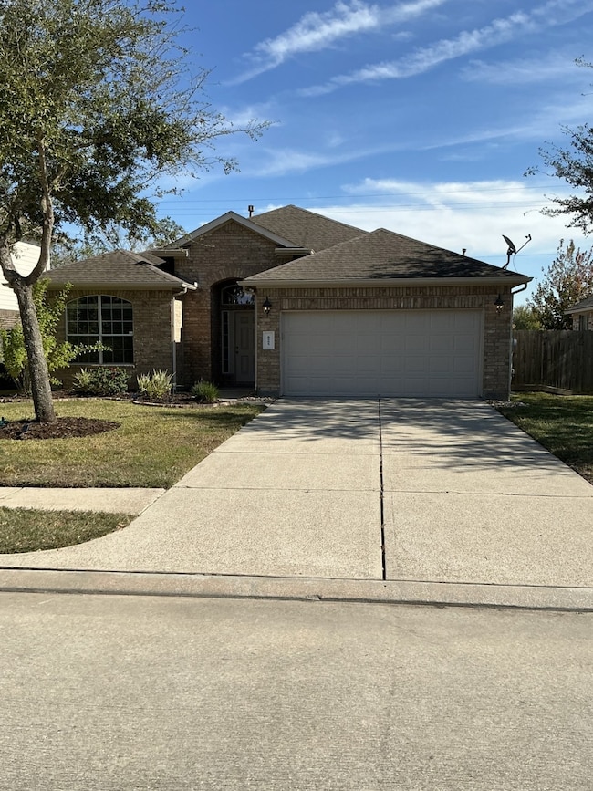 6605 Blue Hollow Ln, Dickinson, TX 77539 - photo 2