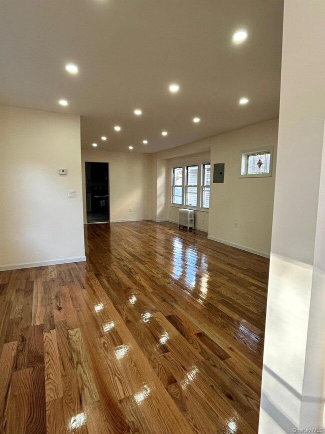 119-60 177th St, Jamaica, NY 11434 - photo 6