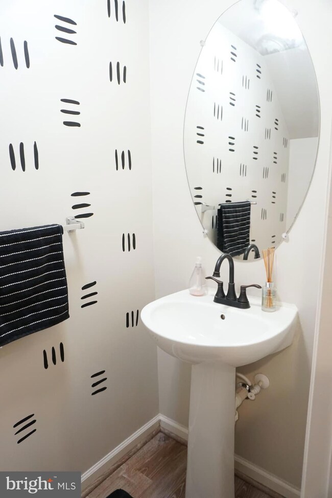 22436 Glenbow Way, Clarksburg, MD 20871 - photo 7