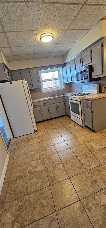 255 Columbia St unit 2, Fall River, MA 02721 - photo 2