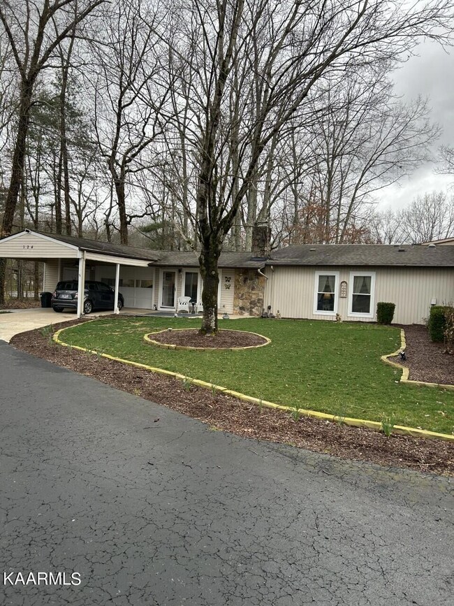 124 Dovenshire Dr, Crossville, TN 38558 - photo 2