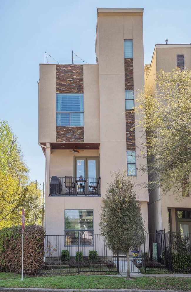 702 W 8th St, Houston, TX 77007 - photo 3