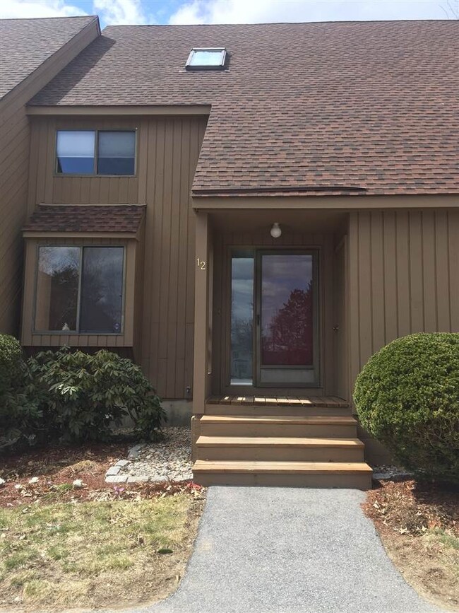 12 Templeton Ct, MerriMacK, NH 03054 - photo 5