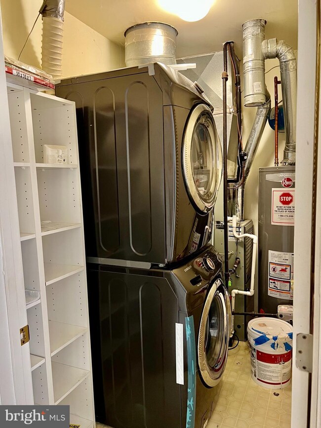 1825 Vincenza Dr unit F, Sykesville, MD 21784 - photo 4