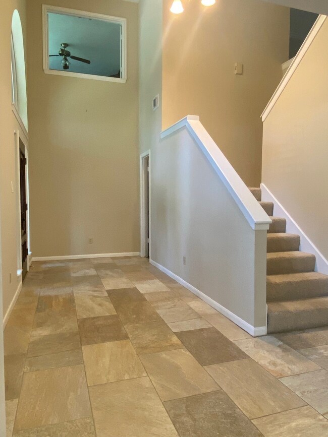 15719 Echo Lodge Dr, Houston, TX 77095 - photo 2