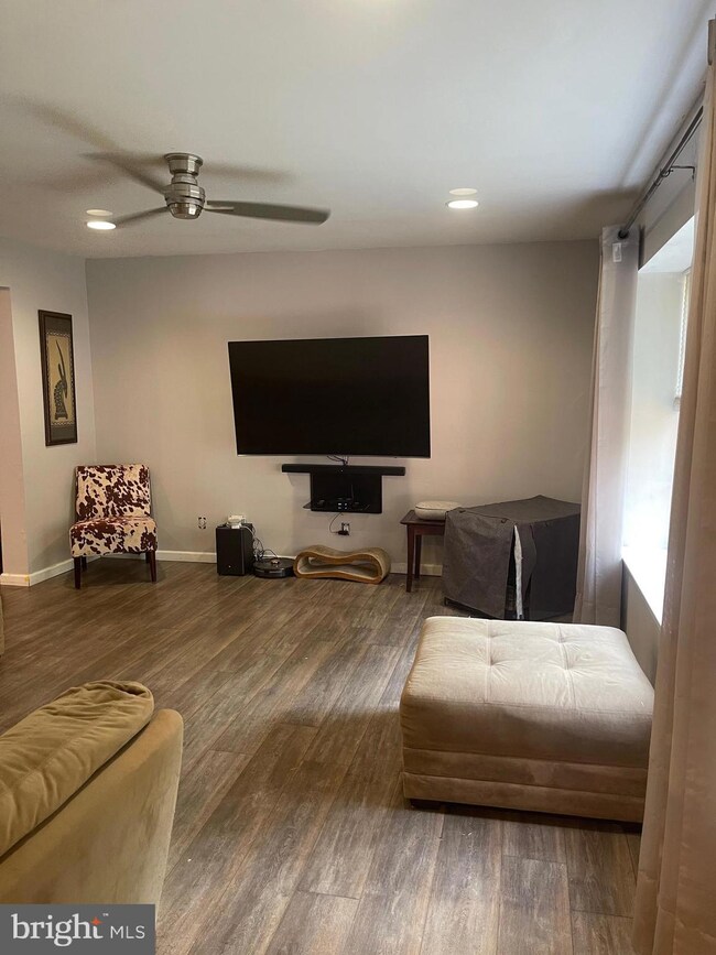 205 Grasmur Turn, Clementon, NJ 08021 - photo 5