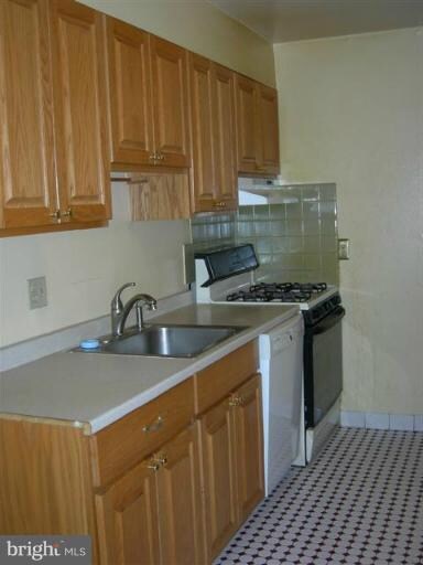2201 Greenery Ln unit T2, Silver Spring, MD 20906 - photo 2