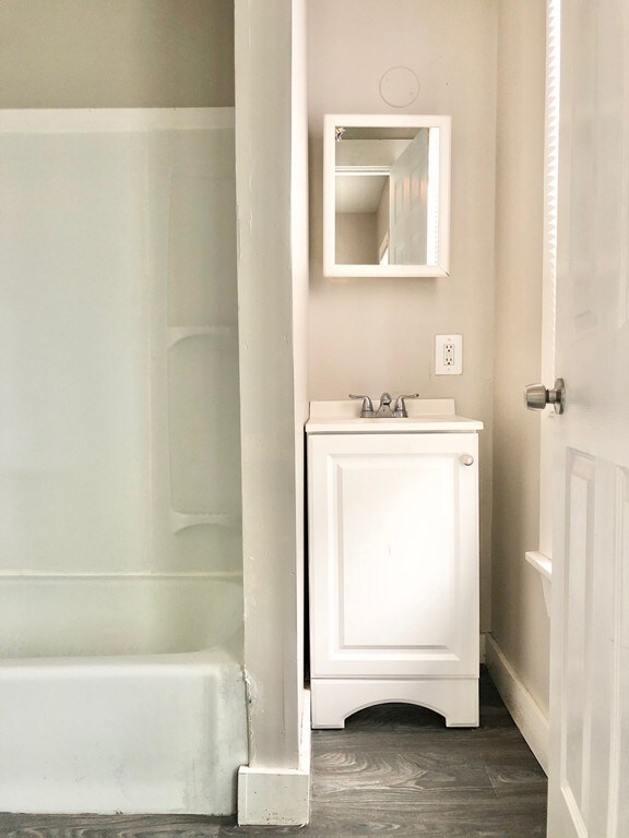 14 Princeton St unit 16, Springfield, MA 01109 - photo 6