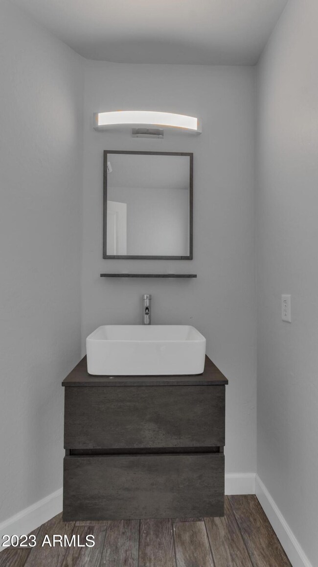 6510 S Hazelton Ln unit 112, Tempe, AZ 85283 - photo 5