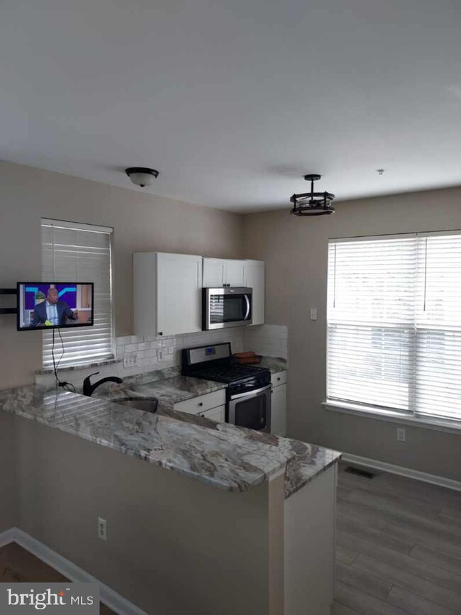 1701 Pinecone Ct, Bowie, MD 20721 - photo 7