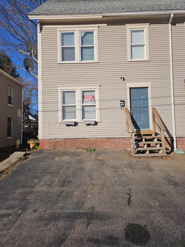 119 Franklin St, Franklin, NH 03235 - photo 2