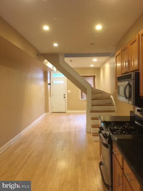 402 Franklin St NW, Washington, DC 20001 - photo 2