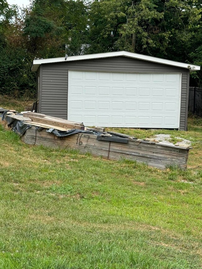 112 Keene Troy Pike, Versailles, KY 40383 - photo 5