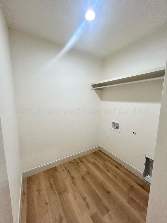 4bed3.5bath utility
