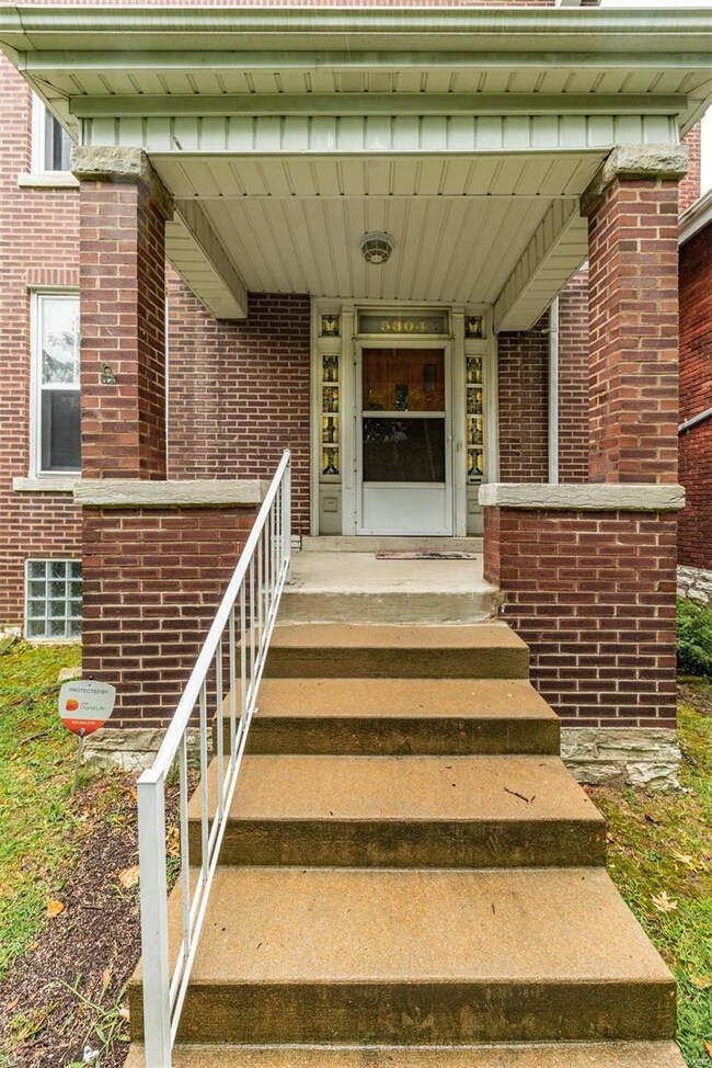 5304 Lansdowne Ave, Saint Louis, MO 63109 - photo 2