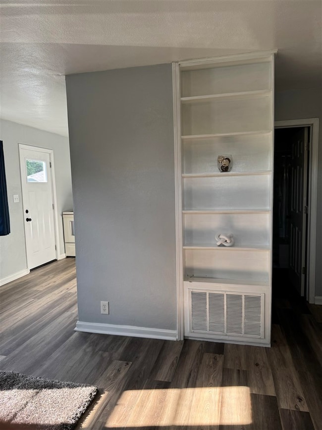 1312 Wilson Ave SW, Cedar Rapids, IA 52404 - photo 5