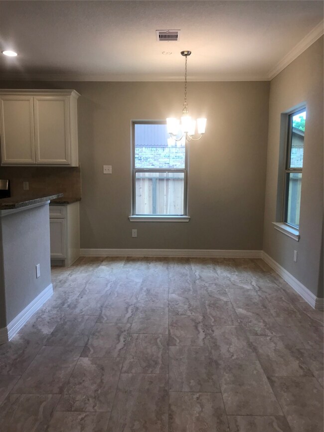 2636 Cliffdale St, Houston, TX 77091 - photo 7