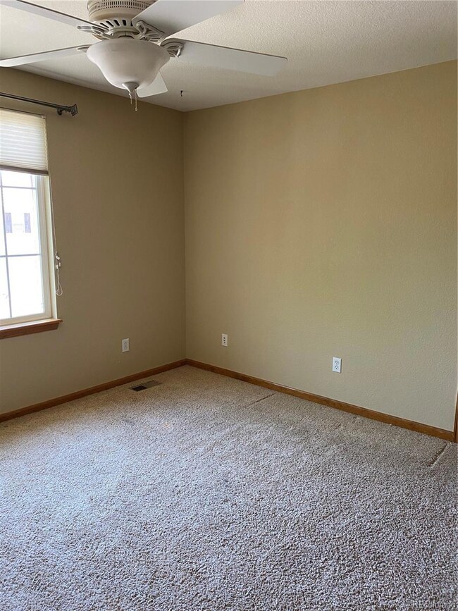 4251 Cliffrose Ln, Highlands Ranch, CO 80130 - photo 4