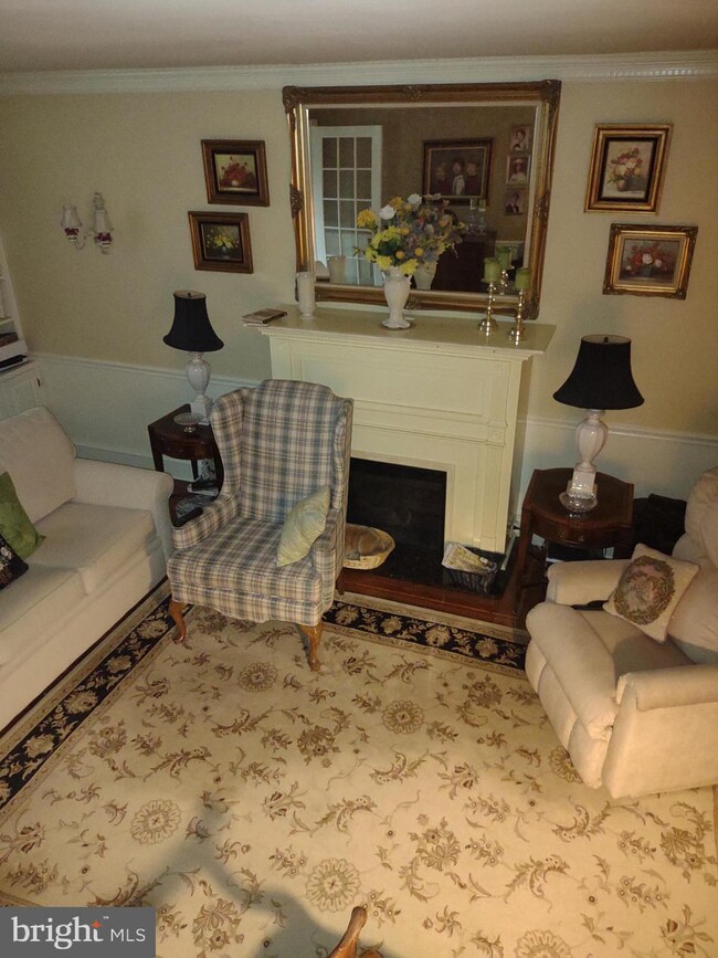 3434 Oakmont St, Philadelphia, PA 19136 - photo 5