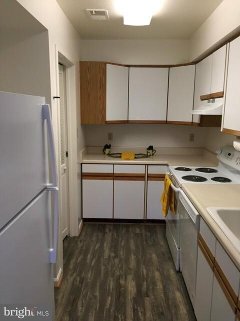 9668 Hagel Cir unit B, Lorton, VA 22079 - photo 3