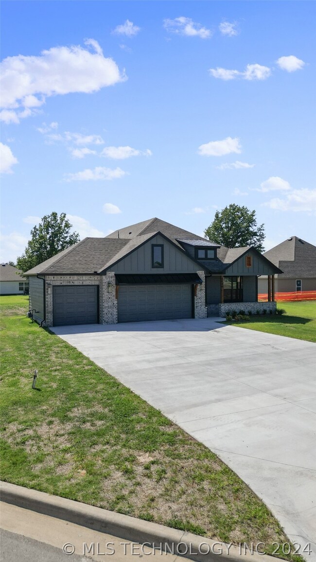 6186 S 319th East Ave, Broken Arrow, OK 74014 - photo 3