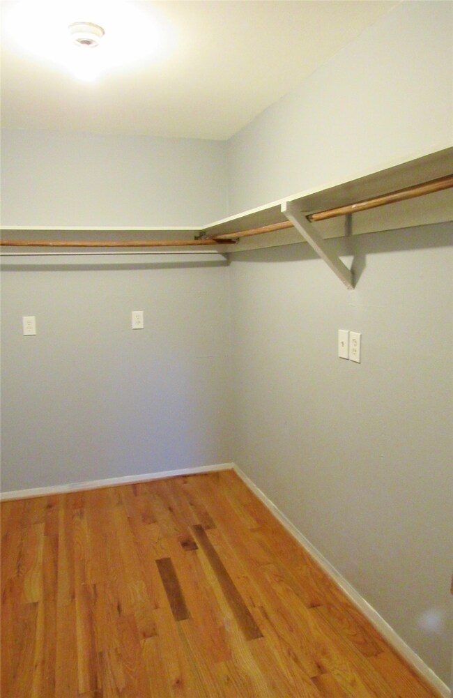 907 Heights Blvd unit 1, Houston, TX 77008 - photo 5