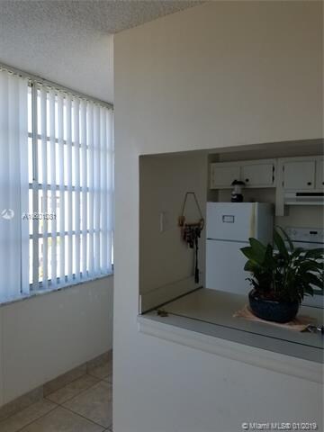 BRIGHT KITCHEN WITH LARGE WINDOW