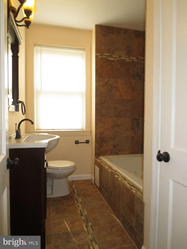 5801 The Alameda, Baltimore, MD 21239 - photo 5